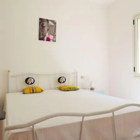 Bilocale Robinia 1 By Salento Affitti Daire *